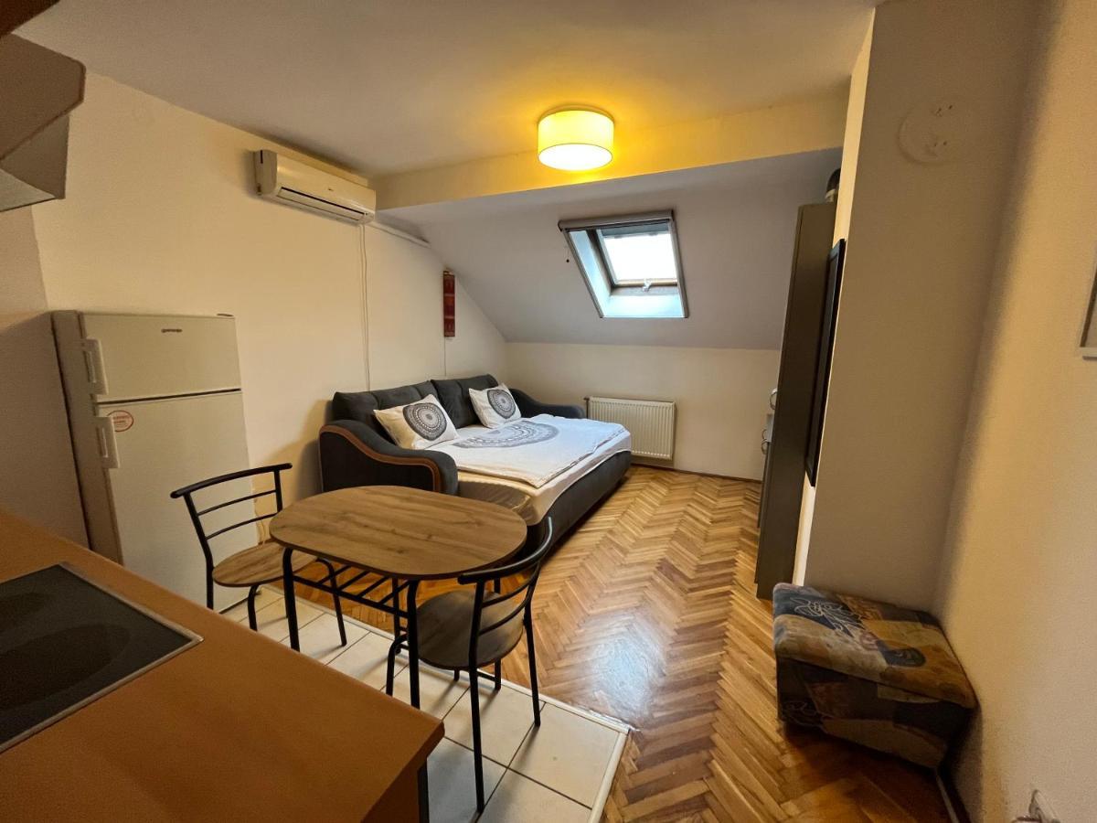 Апартаменты Studio In The Centre Of Нови-Сад Экстерьер фото