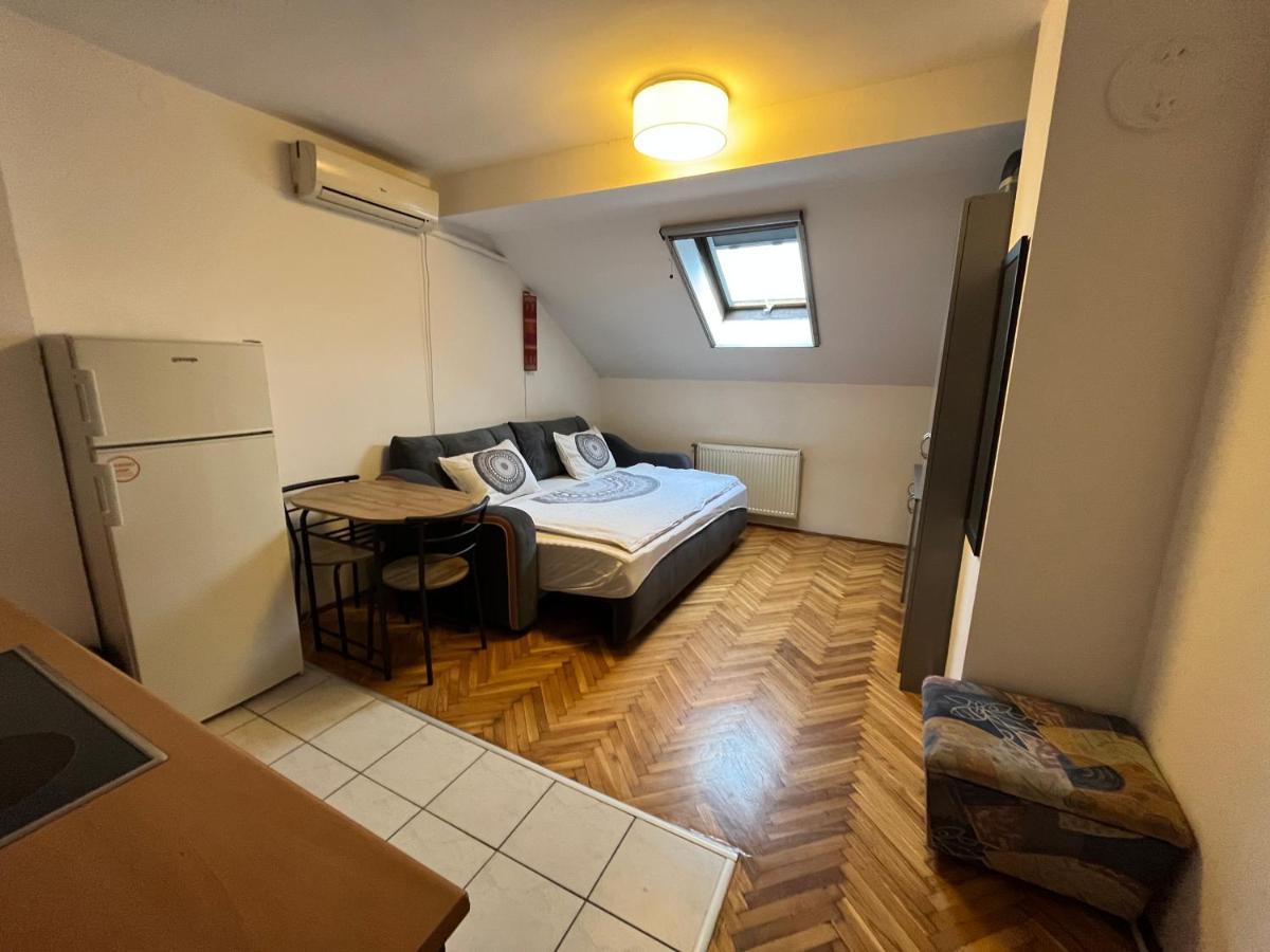 Апартаменты Studio In The Centre Of Нови-Сад Экстерьер фото